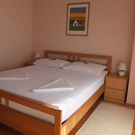 House In Vabriga With Balcony, Air Conditioning, Wifi, Washing Machine Ferienhaus