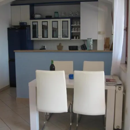 House In Vabriga With Balcony, Air Conditioning, Wifi, Washing Machine * Tar-Vabriga