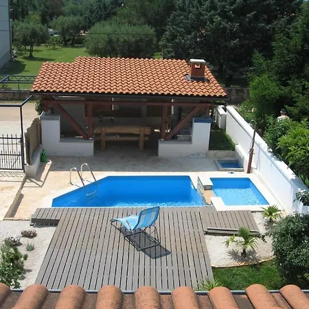 House In Vabriga With Balcony, Air Conditioning, Wifi, Washing Machine * Tar-Vabriga