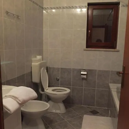 House In Vabriga With Balcony, Air Conditioning, Wifi, Washing Machine Ferienhaus Tar-Vabriga