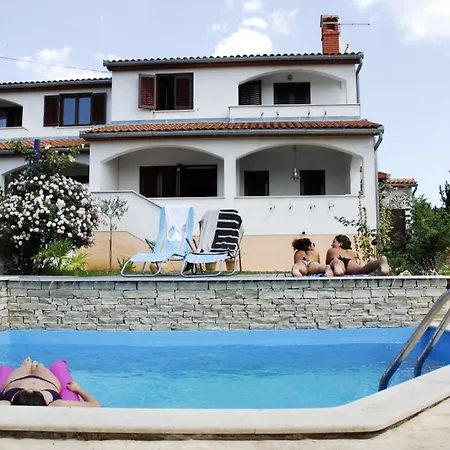 Ferienhaus House In Vabriga With Balcony, Air Conditioning, Wifi, Washing Machine